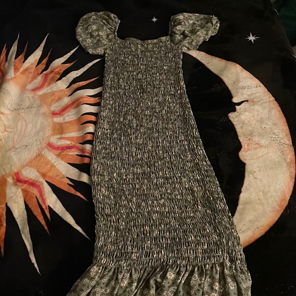 Trixxi Dresses & Skirts - Green floral Maxi dress